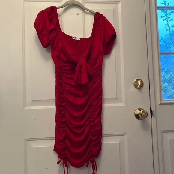 Blashe Medium Sexy Stretchy Dress for Romantic Date Night! - Picture 1 of 6